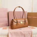a1732171499063_3Miu Miu Leather Shoulder Bag645