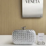 Bottega Veneta (BV) Knot