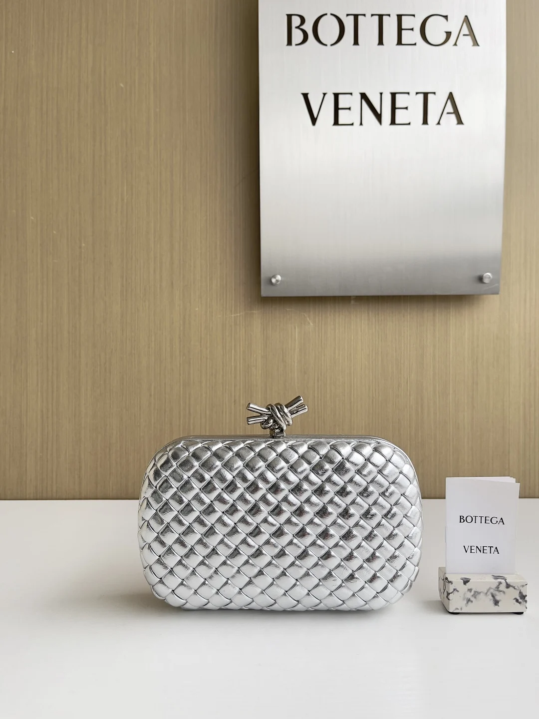 Bottega Veneta (BV) Knot Knot