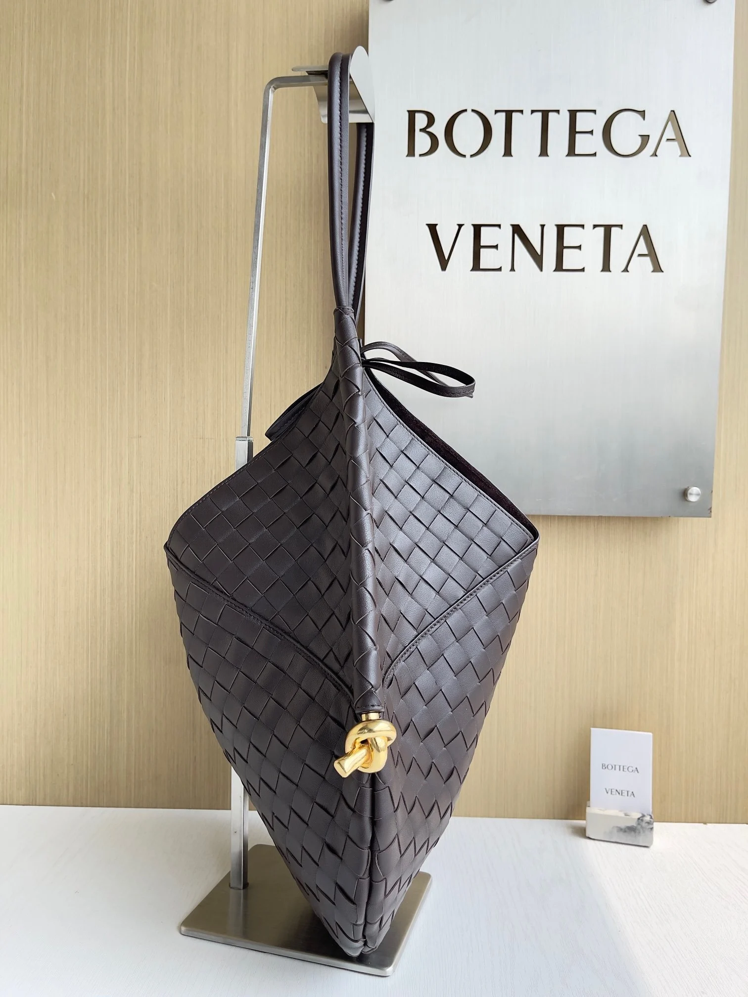 Bottega Veneta Solstice Shoulder Bag Brown Large Bottega Veneta Solstice Shoulder Bag Brown Large