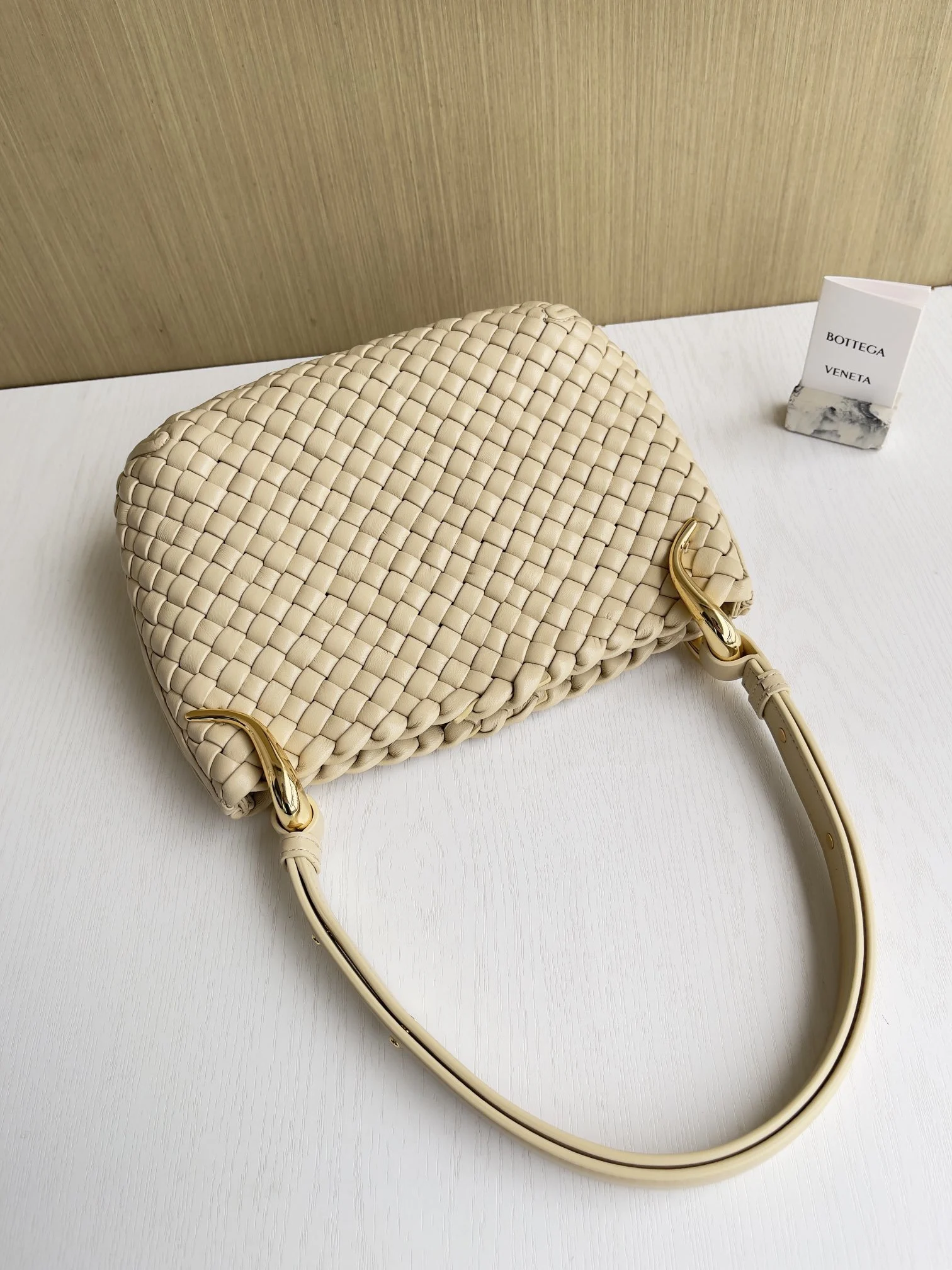 Bottega Veneta Small Clicker Shoulder Bag Bottega Veneta Small Clicker Shoulder Bag