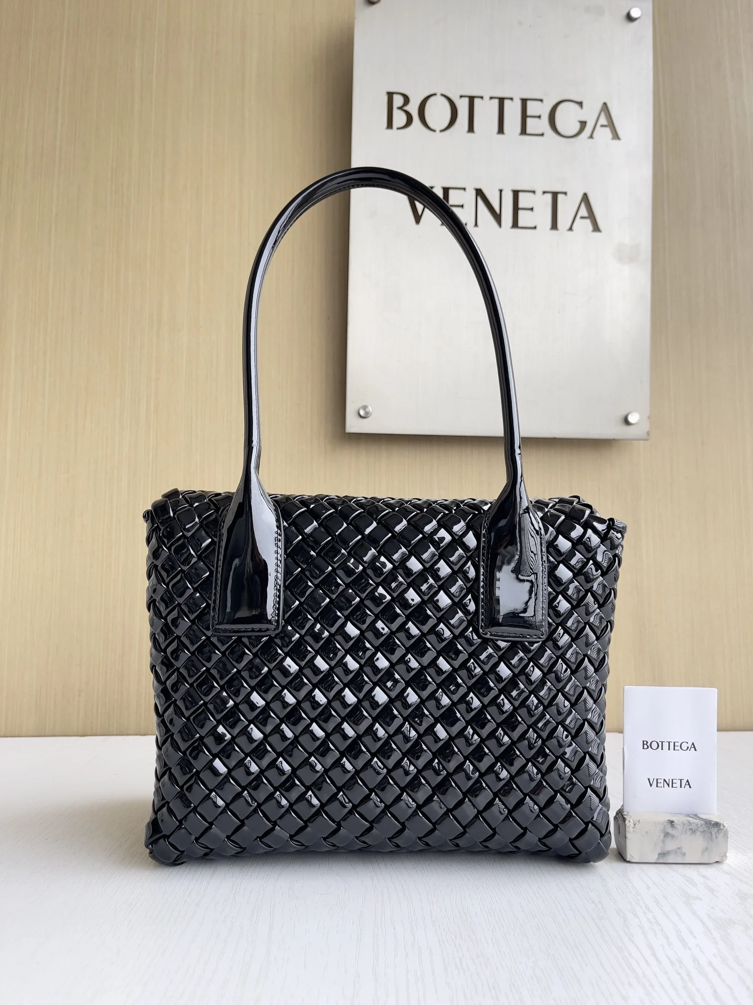 Bottega Veneta Patti Top Handle Bag Bottega Veneta Patti Top Handle Bag