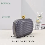 Bottega Veneta (BV) Knot