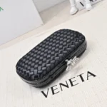 Bottega Veneta (BV) Knot