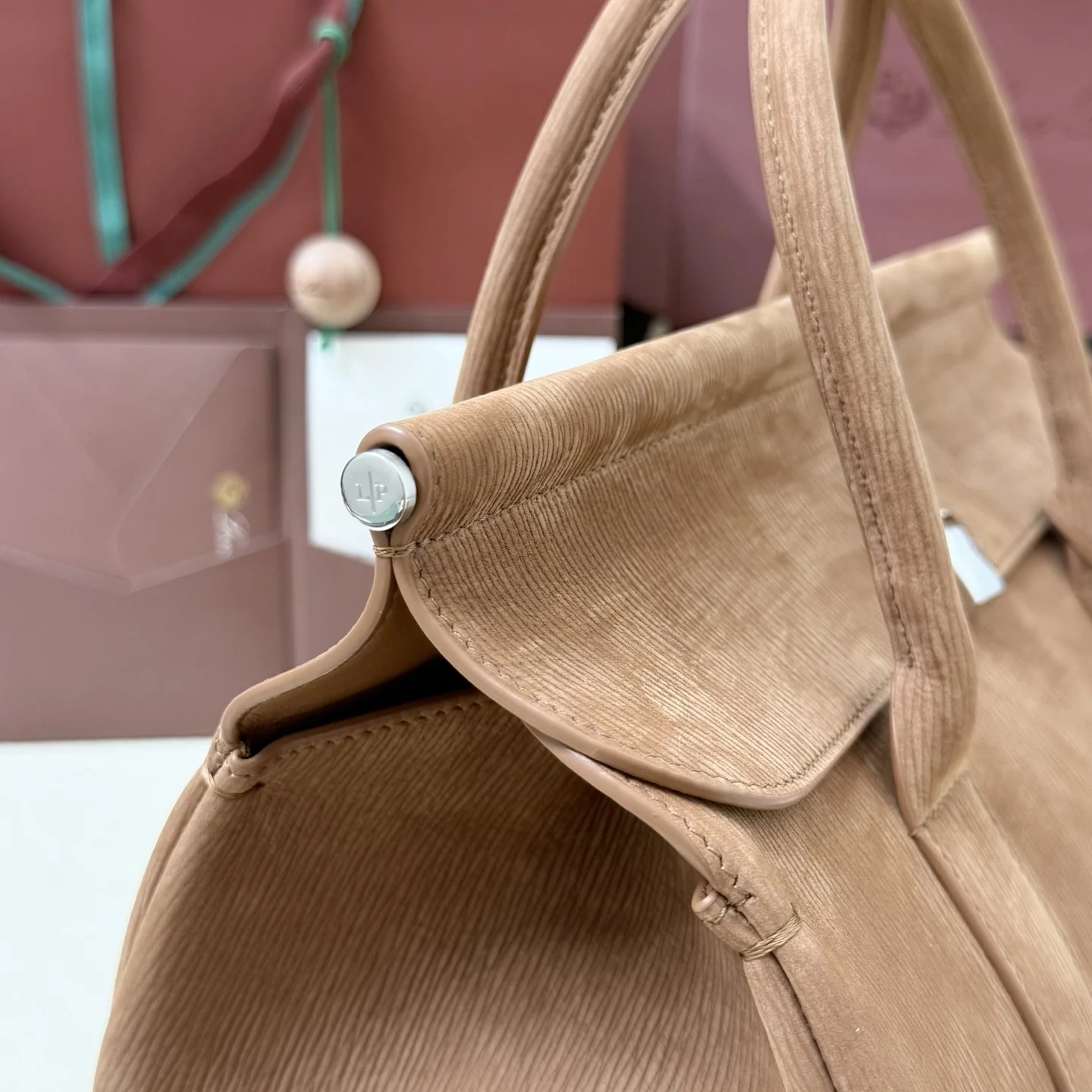 i1763525220188_5117_0_4