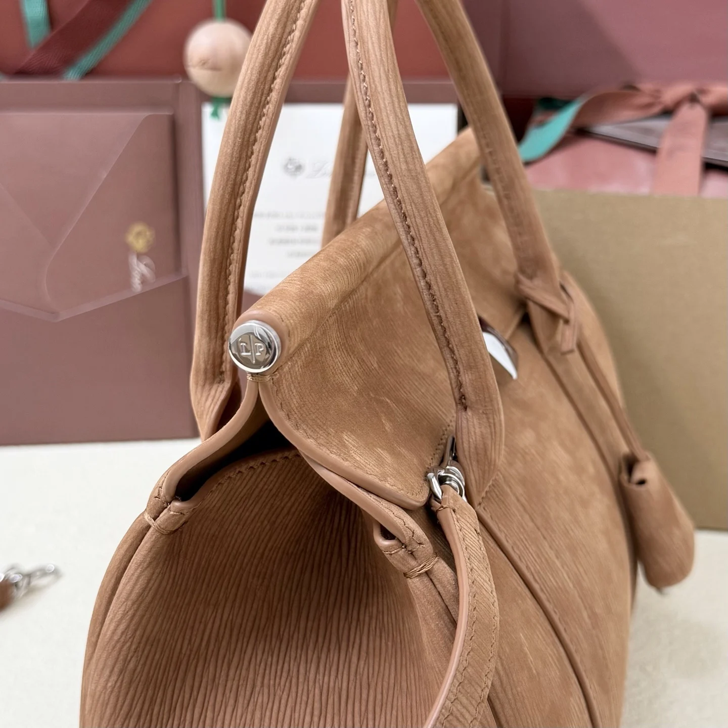 i1763525358219_6016_0_4