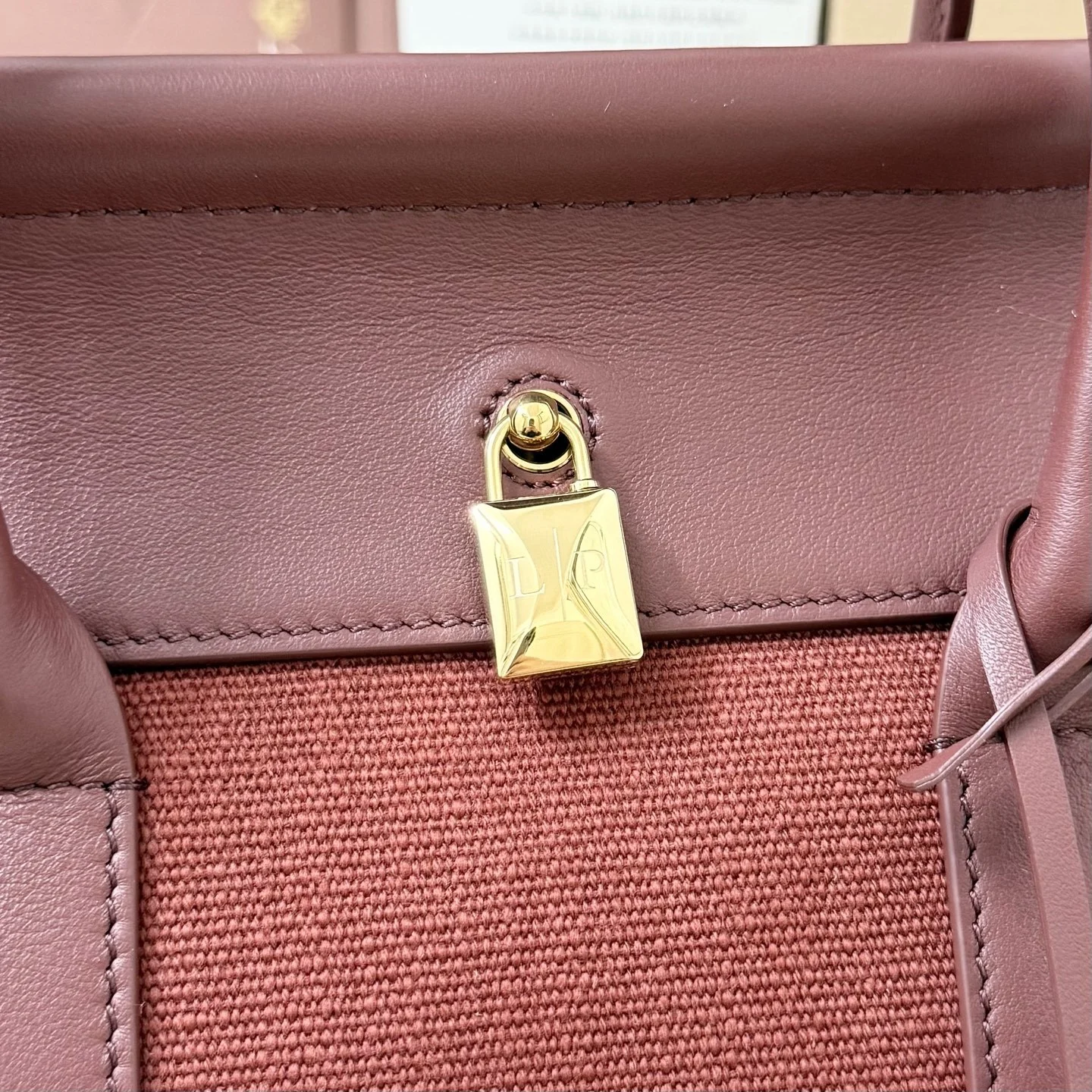 i1763525599326_2054_0_4