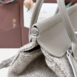 i1766216992943_6218_0_0